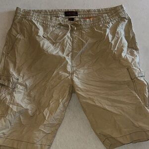 Womens Size 42 Riders by Lee Khaki Cargo Shorts